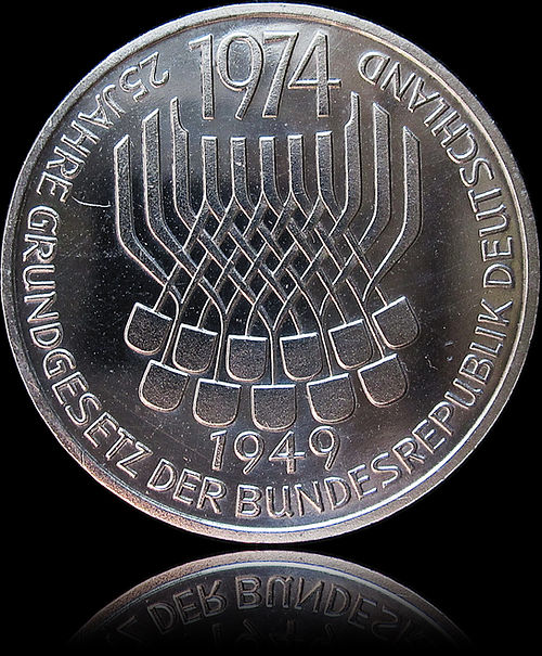 25 YEARS OF THE BASIC LAW OF GERMANY, series 5 DM silver coin, 1974