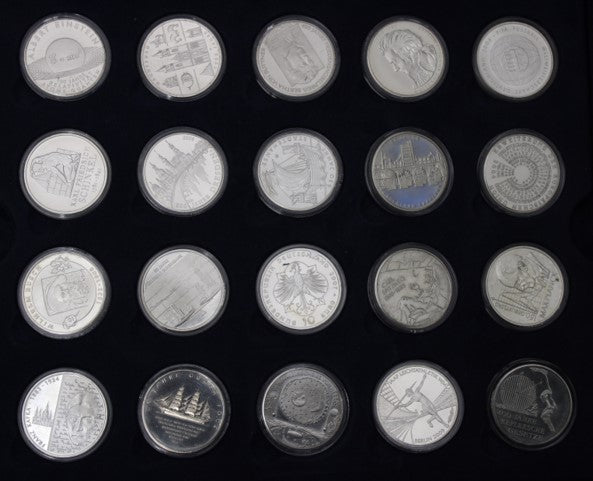 51 Stück, Serie 10 € Silber Gedenkmünzen Deutschland, Stempelglanz, 2002 - 2011